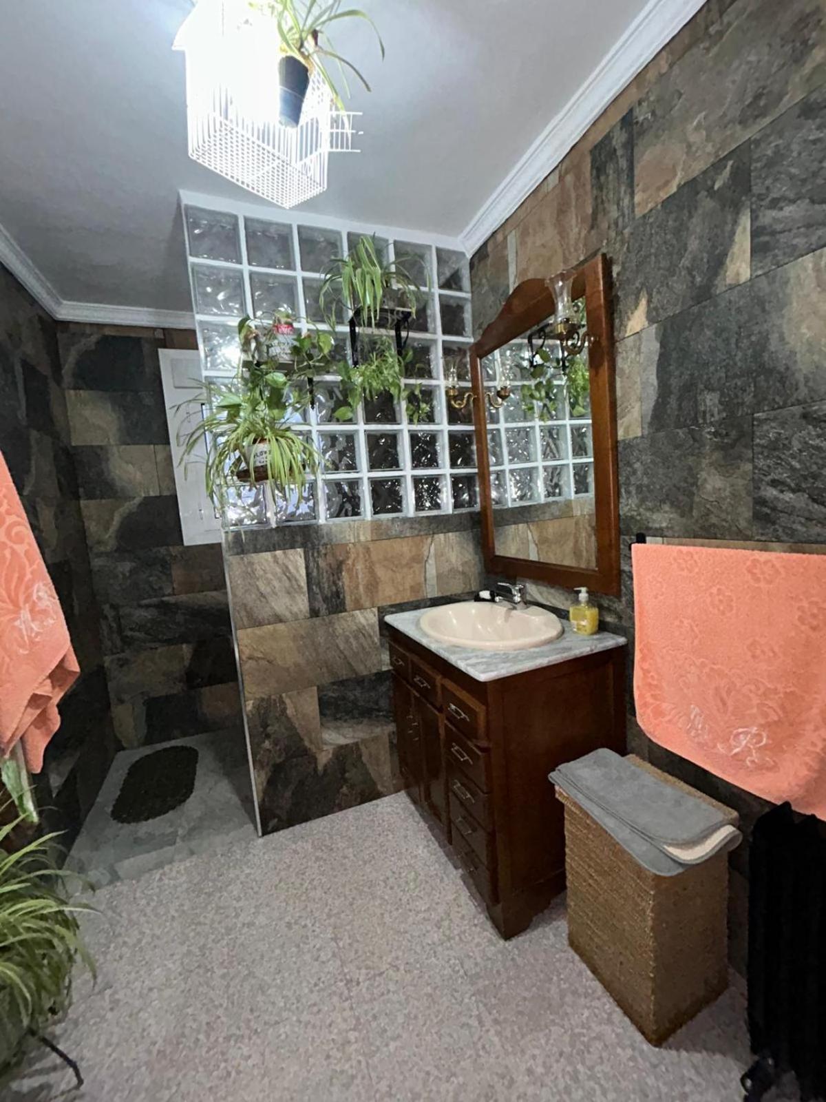 Cueva De La Abuela Villa Los Carriones Екстериор снимка